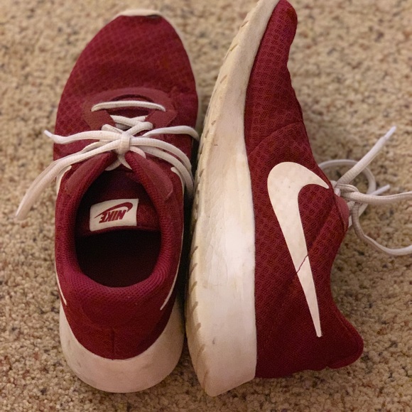 Maroon Nike Tennis Shoes - Picture 2 of 5